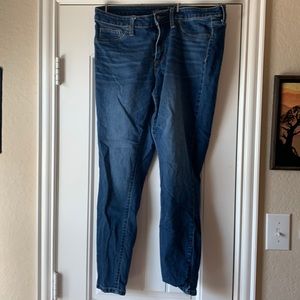 Size 12/ 31R Jeans, Universal Thread